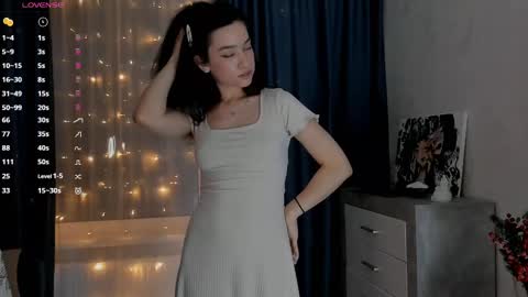 Snapshot of emeliareaper chatting on 24, 2, 2025 Emelia online show from 24, 2, 2025