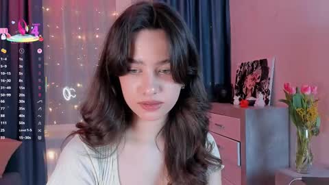 Snapshot of emeliareaper chatting on 6, 3, 2025 Emelia online show from 6, 3, 2025