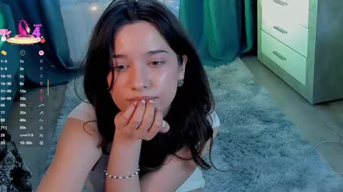 Snapshot of emeliareaper chatting on 8, 3, 2025 Emelia online show from 8, 3, 2025