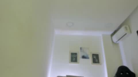 emelie_89 online show from 16, 9, 2025