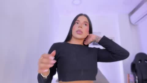 emelie_89 online show from 25, 9, 2025