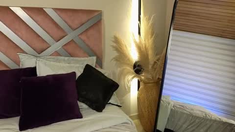 Snapshot of emely_brandon_ chatting on 22, 2, 2025 anyelii online show from 22, 2, 2025