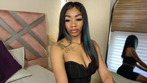 Snapshot of emely_brandon_ chatting on 4, 3, 2025 anyelii online show from 4, 3, 2025