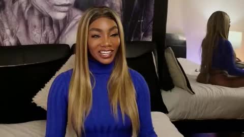 Snapshot of emely_brandon_ chatting on 7, 11, 2025 anyelii online show from 7, 11, 2025