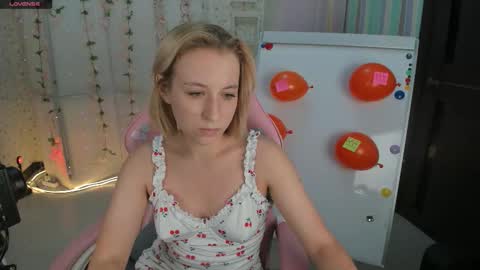 Snapshot of emely_garcias chatting on 30, 9, 2025 emelia online show from 30, 9, 2025