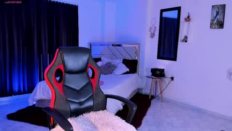 Emely Rous online show from 31, 3, 2026