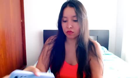 emely_sexx online show from 1, 2, 2025