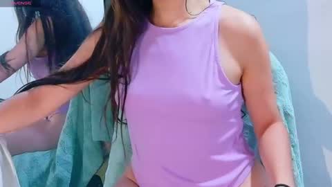 Snapshot of emi_roberts chatting on 13, 10, 2025 Emmily Roberts online show from 13, 10, 2025