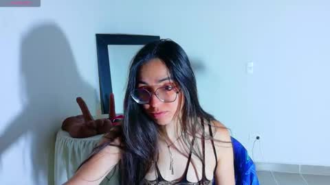 Snapshot of emi_roberts chatting on 17, 10, 2025 Emmily Roberts online show from 17, 10, 2025