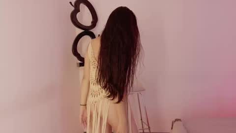 Snapshot of emi_roberts chatting on 29, 11, 2025 Emmily Roberts online show from 29, 11, 2025