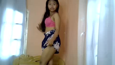 Snapshot of emiehottie chatting on 1, 7, 2026 Ami online show from 1, 7, 2026