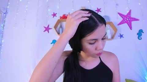 Snapshot of emiily_parkerr chatting on 28, 11, 2025 Emily online show from 28, 11, 2025