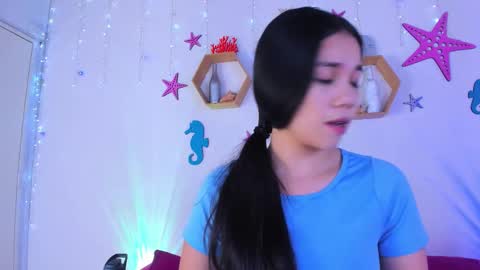 Snapshot of emiily_parkerr chatting on 3, 12, 2025 Emily online show from 3, 12, 2025