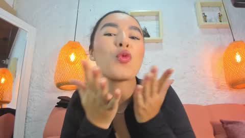 Emily online show from 4, 12, 2025