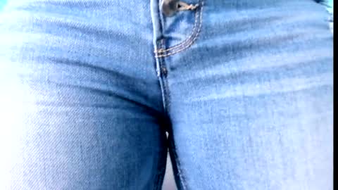 Emily online show from 21, 2, 2025