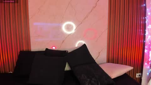   online show from 26, 12, 2024