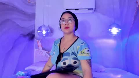 Snapshot of emiilycoopper chatting on 11, 6, 2026 emiilycoopper online show from 11, 6, 2026