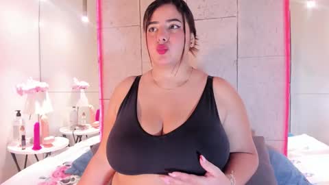 Emiily Grace online show from 4, 3, 2026