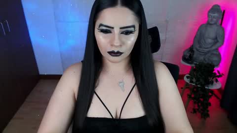 Snapshot of emili_evans_ chatting on 2, 7, 2026 POWERFULL GODDESS EMILI online show from 2, 7, 2026