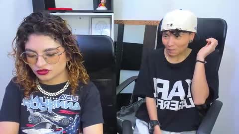 Snapshot of emili_rouse_ chatting on 9, 11, 2025 Emy online show from 9, 11, 2025