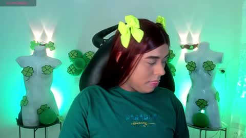 Emili roux online show from 17, 3, 2026