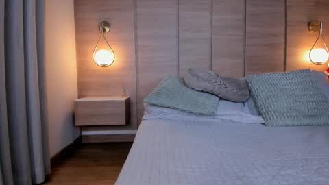 emilia_1040 online show from 13, 12, 2025