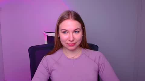 Snapshot of emilia_ilia chatting on 11, 2, 2025 Emilia online show from 11, 2, 2025