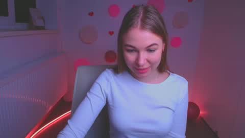 Snapshot of emilia_ilia chatting on 2, 3, 2025 Emilia online show from 2, 3, 2025