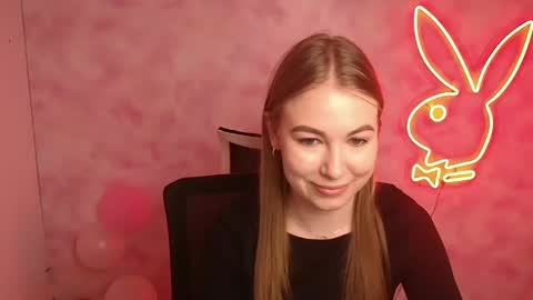 Snapshot of emilia_ilia chatting on 5, 3, 2025 Emilia online show from 5, 3, 2025