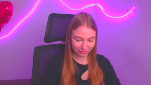 Snapshot of emilia_ilia chatting on 9, 3, 2025 Emilia online show from 9, 3, 2025