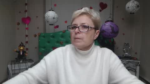 EmiliaGree online show from 9, 11, 2025