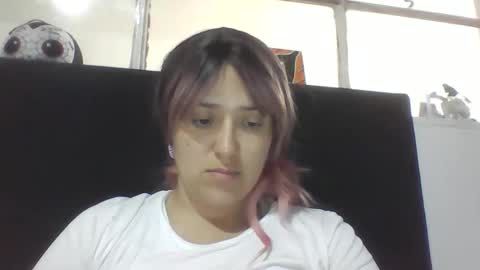 emiliahoney online show from 17, 12, 2025