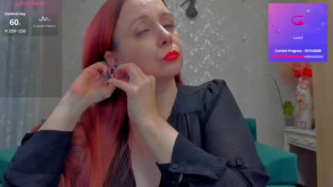 Snapshot of emilianna666 chatting on 19, 12, 2025 Emiliana online show from 19, 12, 2025