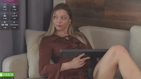 Snapshot of emilielong chatting on 18, 7, 2026 emilielong online show from 18, 7, 2026