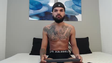 Snapshot of emilio_wolf chatting on 7, 1, 2025 EMILIO online show from 7, 1, 2025