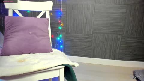 Emiliya online show from 29, 12, 2024
