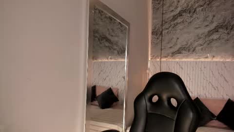 emilly_mell online show from 30, 9, 2025