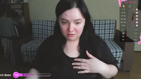 Snapshot of emillybones chatting on 18, 11, 2025 Emily online show from 18, 11, 2025