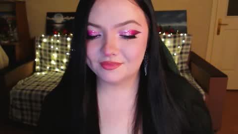 Snapshot of emillybones chatting on 3, 12, 2025 Emily online show from 3, 12, 2025