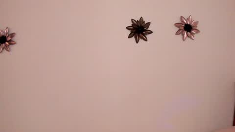 Snapshot of emillygonzalez chatting on 8, 2, 2025 .  . online show from 8, 2, 2025