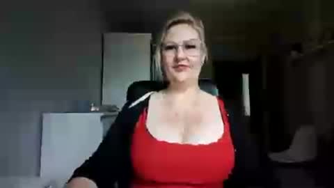 EmillyLove online show from 16, 6, 2026