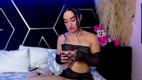 Snapshot of emillystonex chatting on 9, 7, 2026 emillystonex online show from 9, 7, 2026