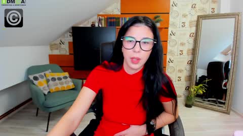 Snapshot of emillytaylor chatting on 20, 1, 2025 EmillyTaylor online show from 20, 1, 2025