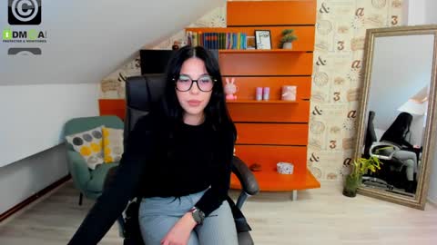 Snapshot of emillytaylor chatting on 29, 1, 2025 EmillyTaylor online show from 29, 1, 2025