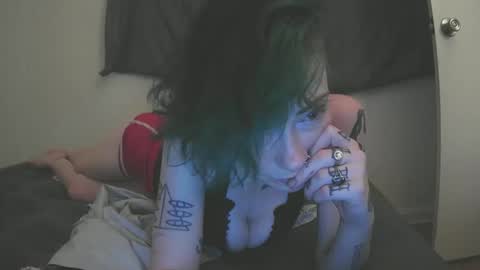 Emily Love online show from 5, 10, 2025