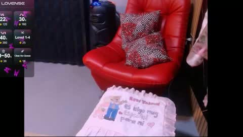 Snapshot of emily1_rosse chatting on 15, 5, 2026 Rosse online show from 15, 5, 2026