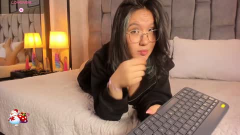 Emily online show from 14, 12, 2024