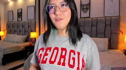 Emily online show from 22, 12, 2024