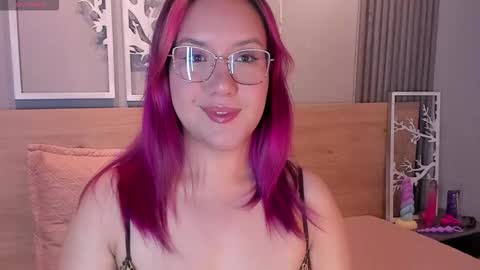 Emily online show from 25, 11, 2025