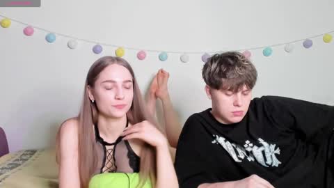 emily_and_ilumi online show from 30, 1, 2025